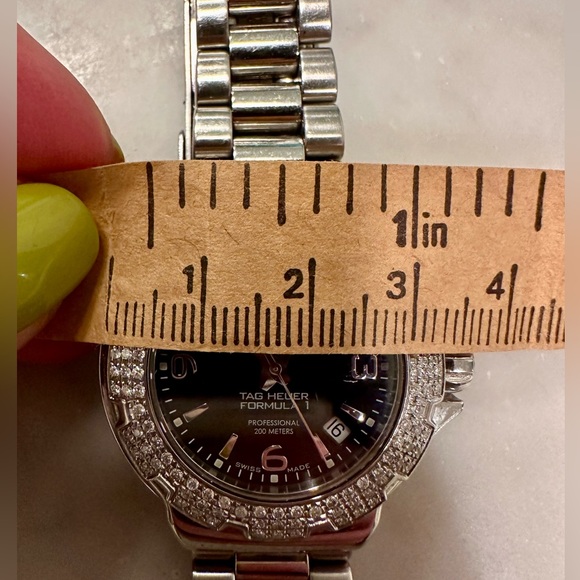Tag Heuer- LADIES FORMULA 1 DIAMOND WATCH Excellent condition- box.+ add’l links - Picture 7 of 10